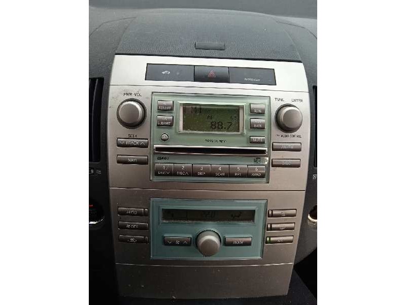 toyota corolla verso (r1) del año 2004