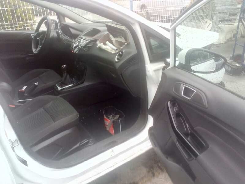 ford fiesta (ccn) del año 2015