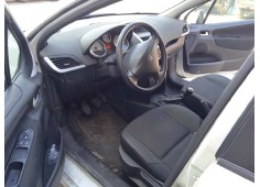 peugeot 207 del año 2010 2