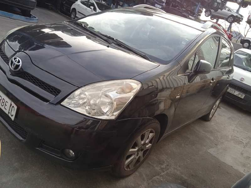 toyota corolla verso (r1) del año 2004