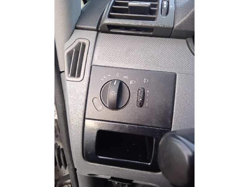 mercedes-benz vito mixto 06.2003  del año 2005