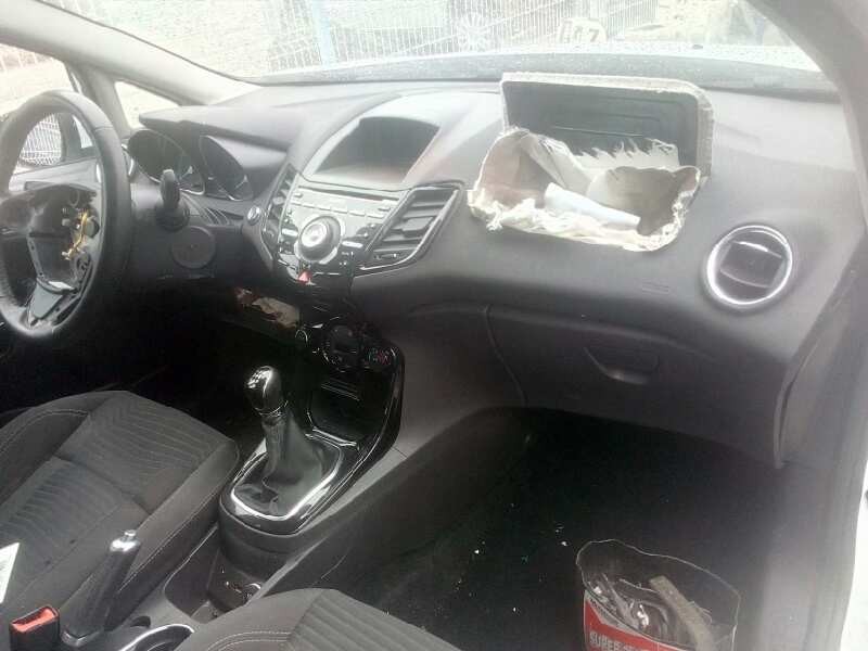 ford fiesta (ccn) del año 2015