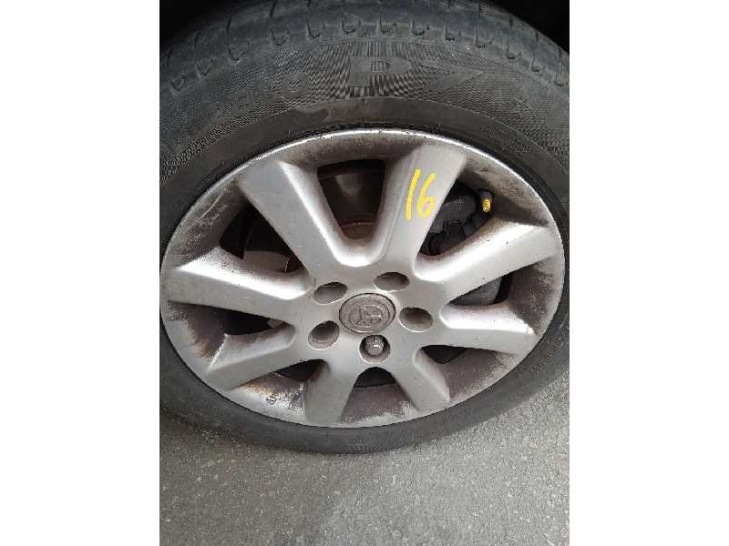 toyota corolla verso (r1) del año 2004