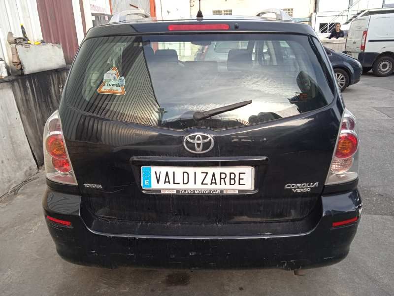toyota corolla verso (r1) del año 2004