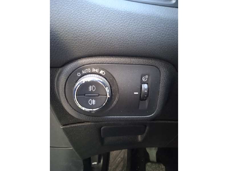 opel zafira tourer del año 2014