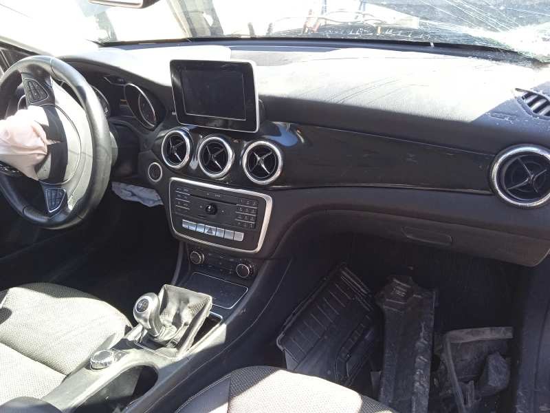 mercedes-benz clase cla (w117) del año 2016