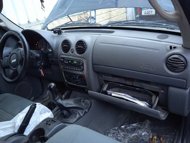 jeep cherokee (kj) del año 2007