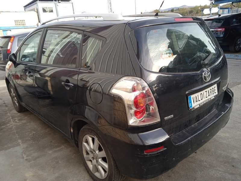 toyota corolla verso (r1) del año 2004