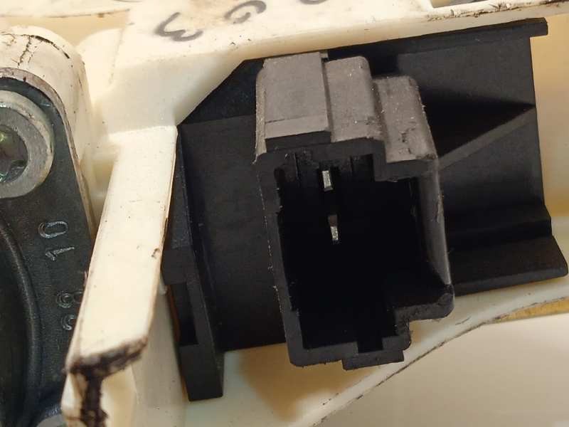 Recambio de elevalunas trasero derecho para renault fluence dynamique referencia OEM IAM 827200016R  827300013R