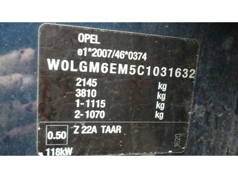 opel insignia berlina del año 2011