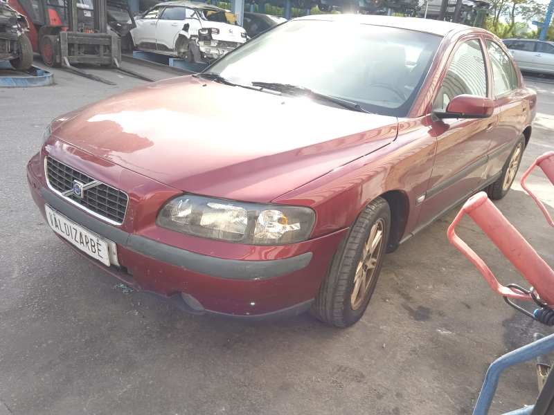 volvo s60 berlina del año 2004