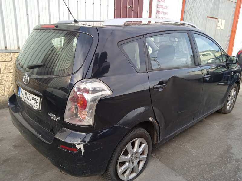 toyota corolla verso (r1) del año 2004