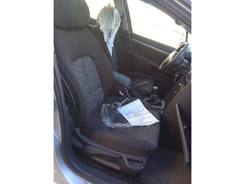 peugeot 407 del año 2009