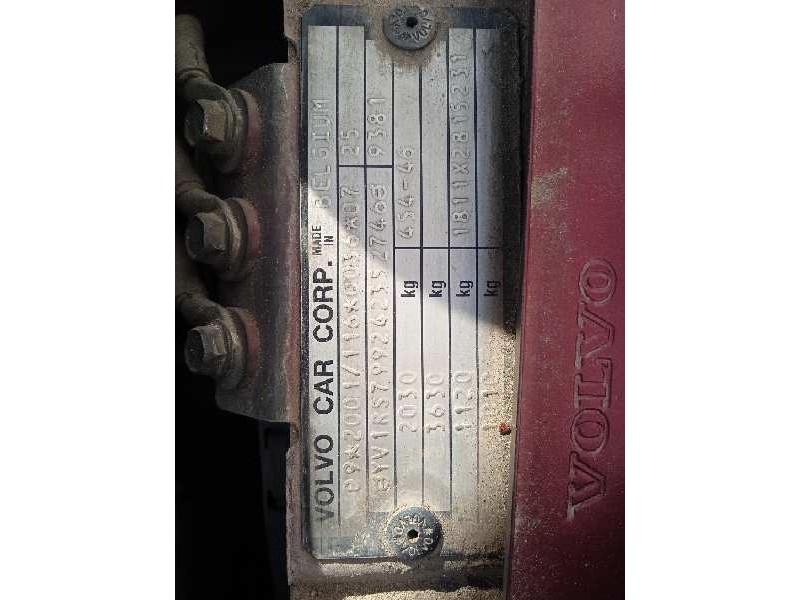 volvo s60 berlina del año 2004