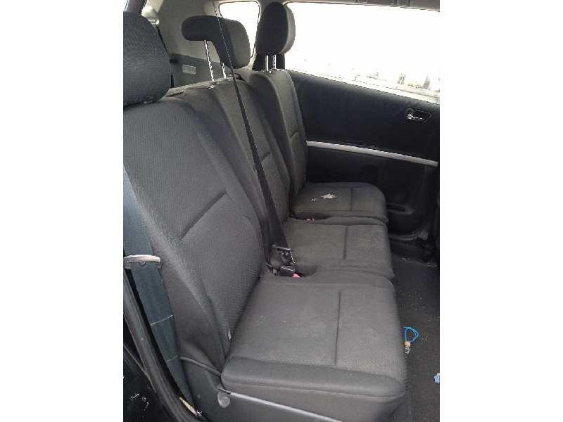 toyota corolla verso (r1) del año 2004