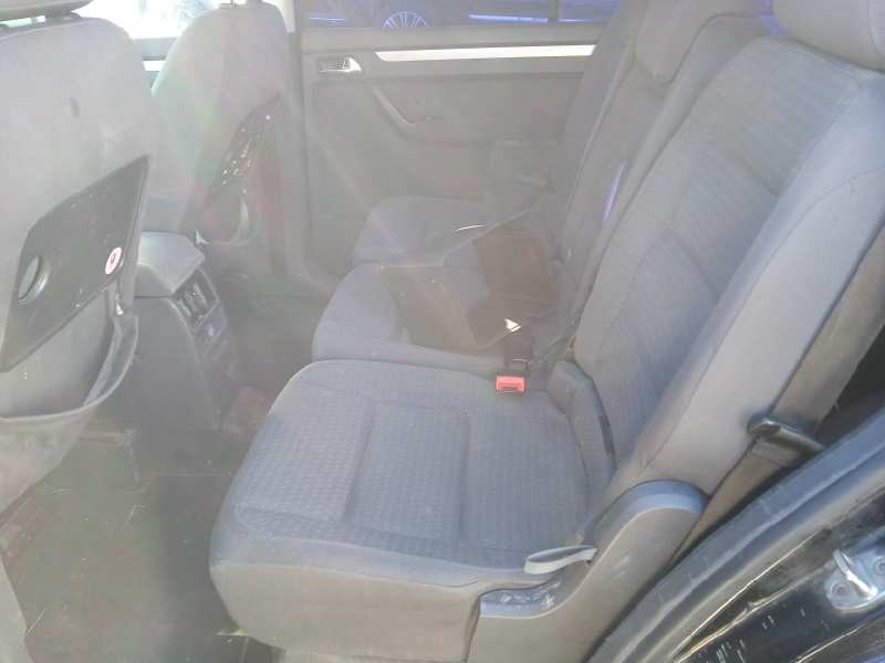 volkswagen touran (1t1) del año 2004