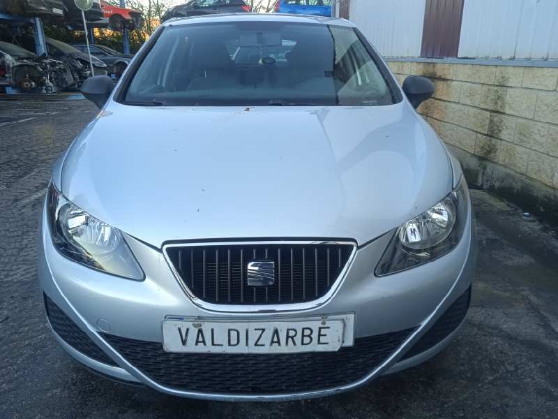 seat ibiza (6j5) del año 2008