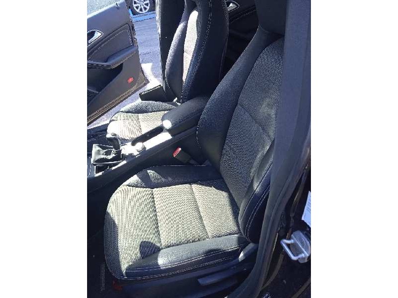 mercedes-benz clase cla (w117) del año 2016