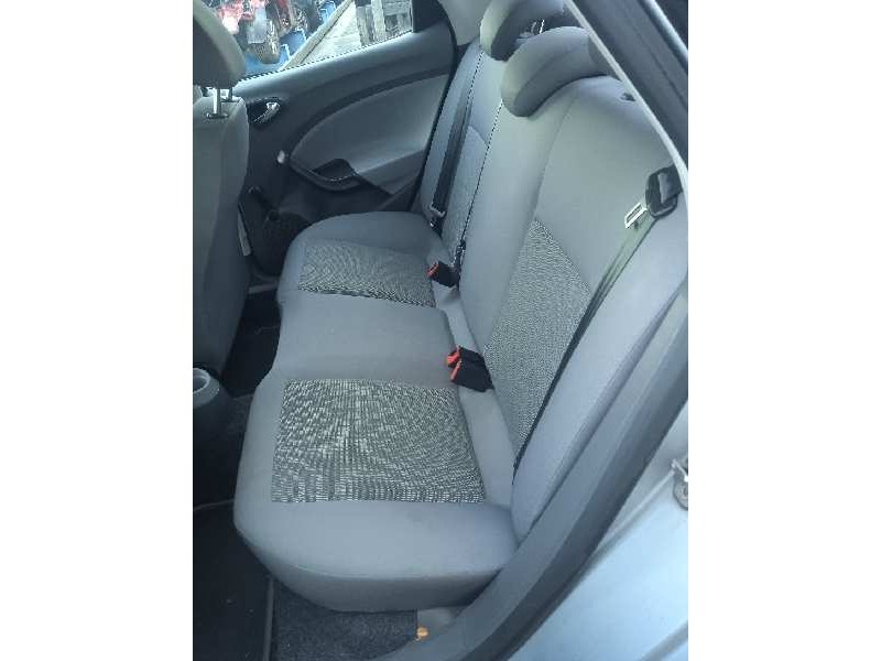 seat ibiza (6j5) del año 2008