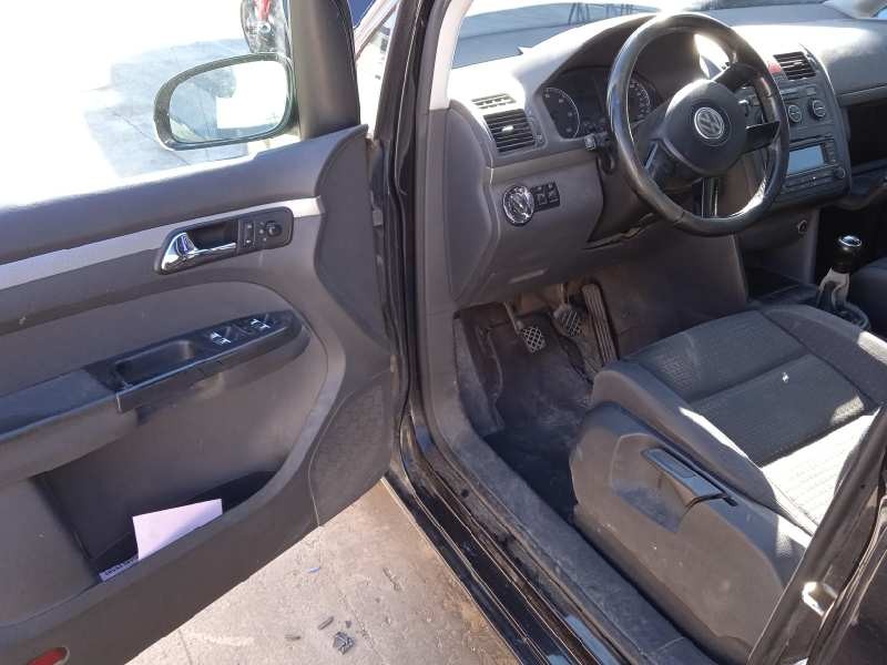 volkswagen touran (1t1) del año 2004