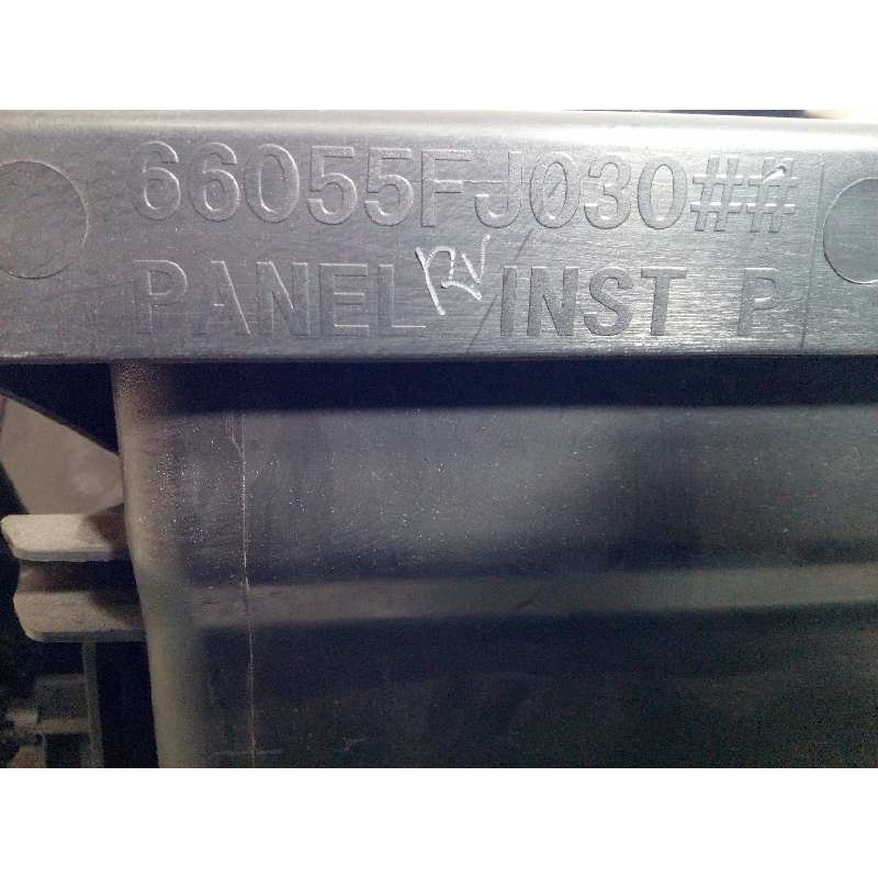 Recambio de guantera para subaru xv 2.0 diesel cat referencia OEM IAM 66055FJ030  