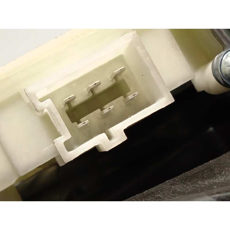 Recambio de elevalunas delantero izquierdo para mercedes-benz clase e familiar (bm 213) e 220 d (213.204) referencia OEM IAM A21