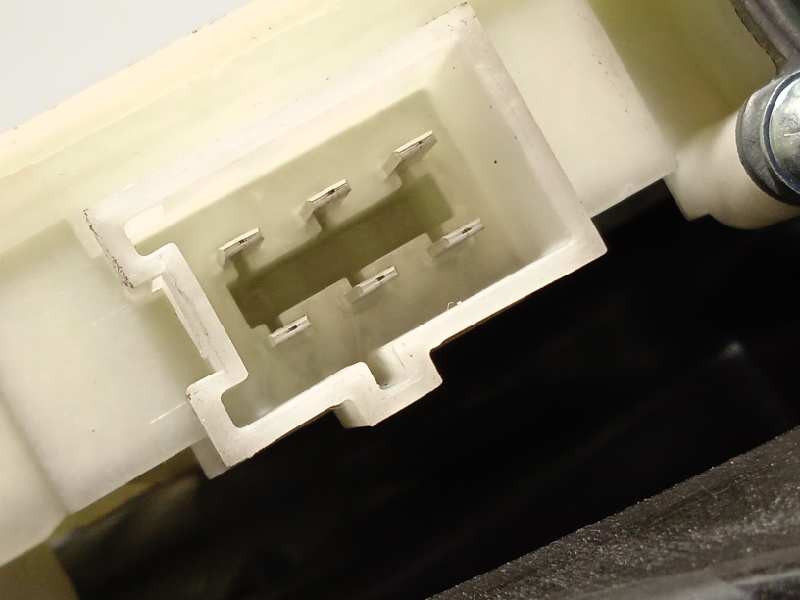 Recambio de elevalunas delantero izquierdo para mercedes-benz clase e familiar (bm 213) e 220 d (213.204) referencia OEM IAM A21