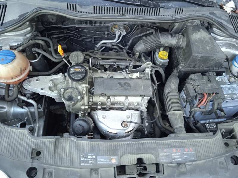 seat ibiza (6j5) del año 2008