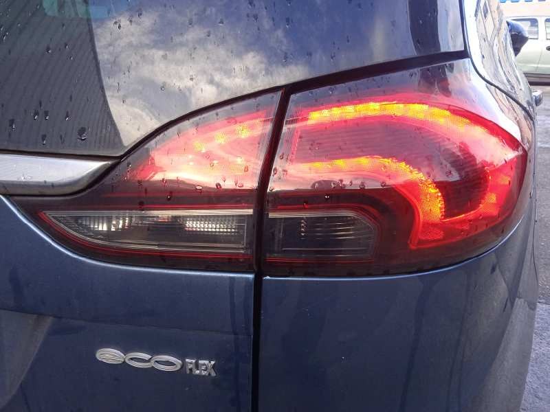 opel zafira tourer del año 2014