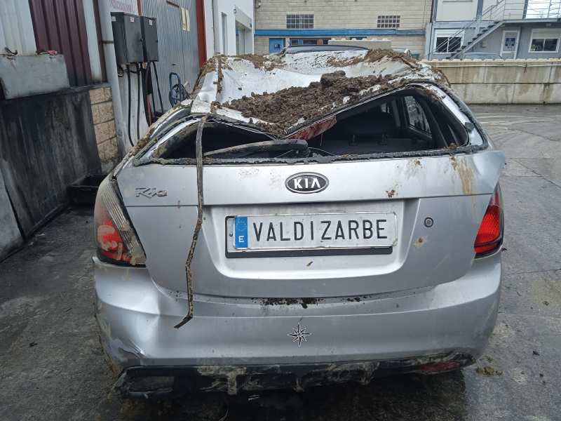 kia rio del año 2011