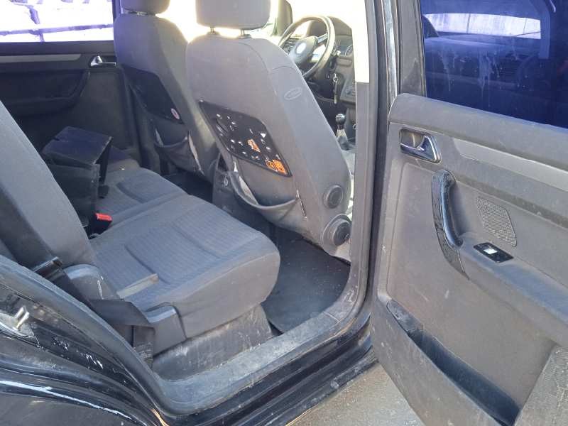 volkswagen touran (1t1) del año 2004