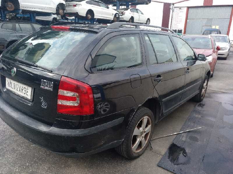 skoda octavia berlina (1z3) del año 2005