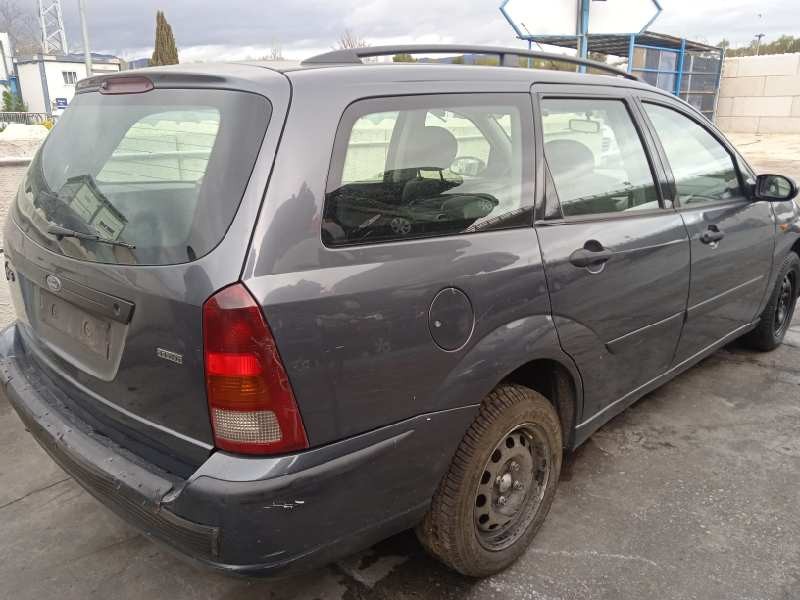 ford focus turnier (cak) del año 2003