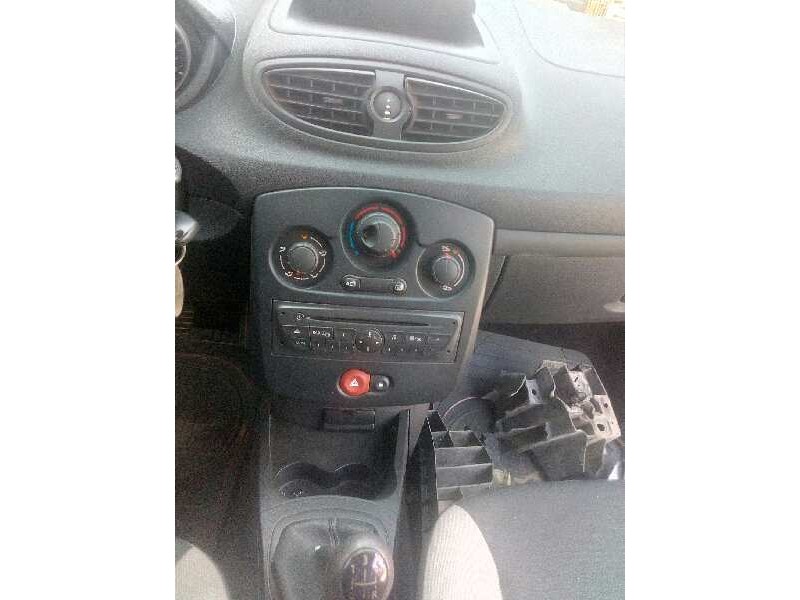 renault clio iii del año 2009