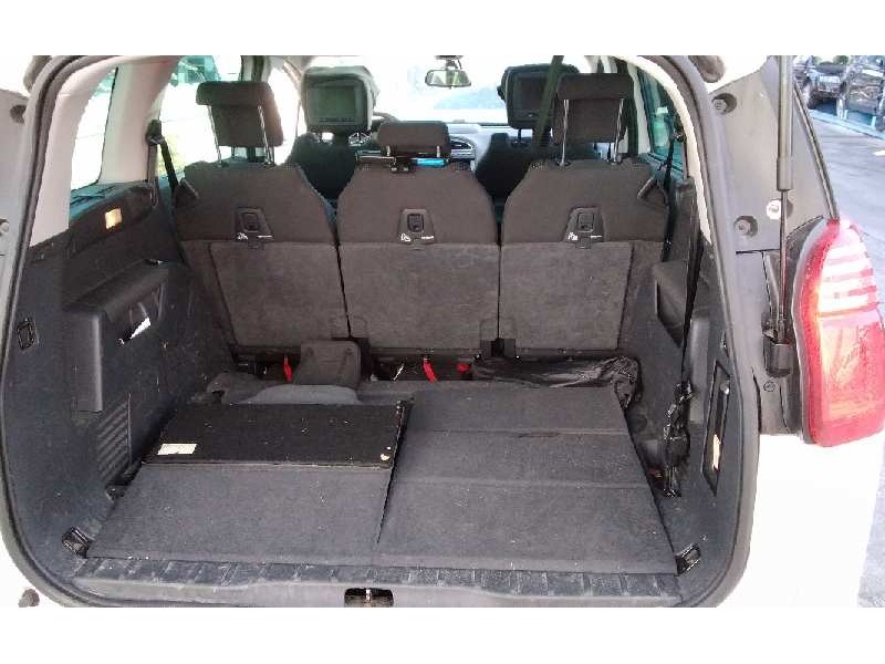 peugeot 5008 del año 2013