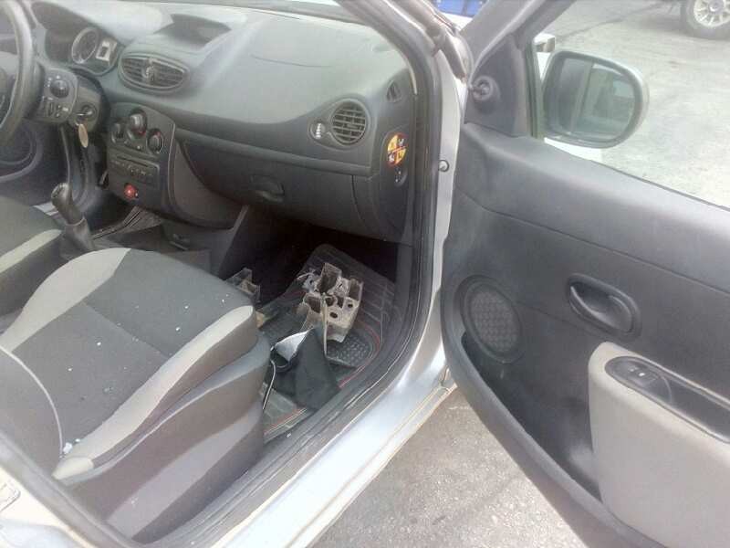 renault clio iii del año 2009