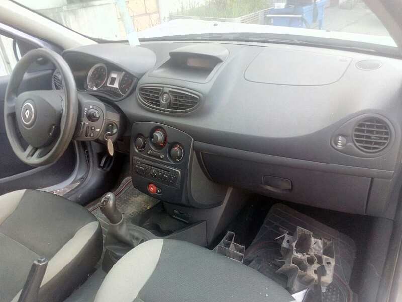 renault clio iii del año 2009