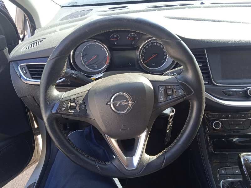 opel astra k lim. 5türig del año 2016