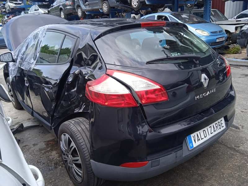 renault megane iii berlina 5 p del año 2012