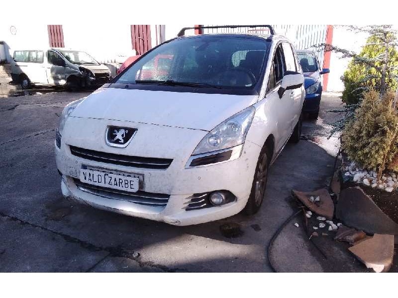 peugeot 5008 del año 2013