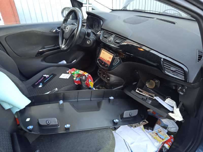 opel corsa e del año 2015