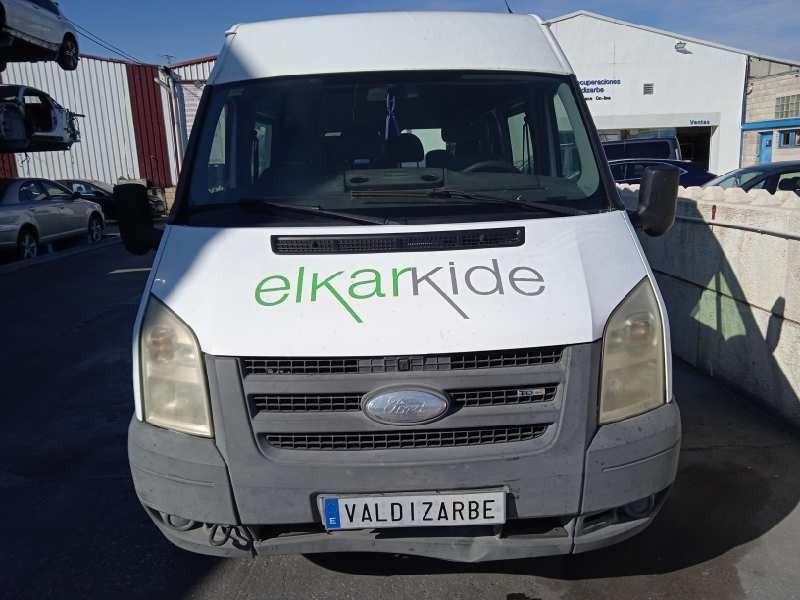 ford transit combi ´06 del año 2007