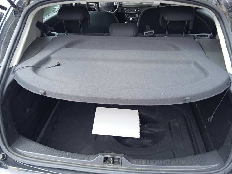 renault megane iii berlina 5 p del año 2012