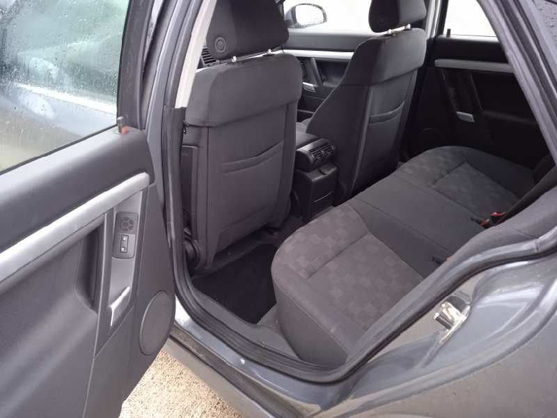 opel vectra c berlina del año 2003