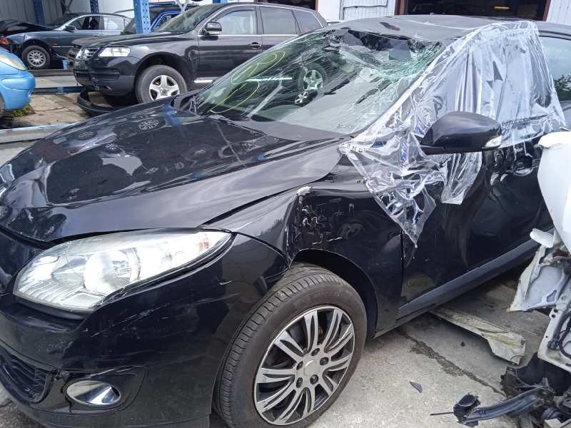 renault megane iii berlina 5 p del año 2012