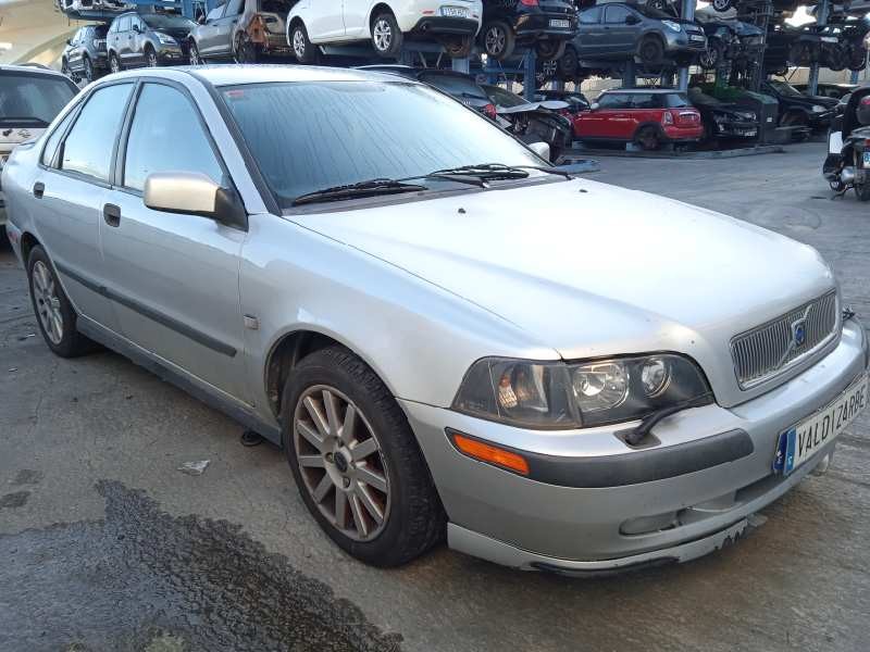 volvo s40 berlina del año 2001