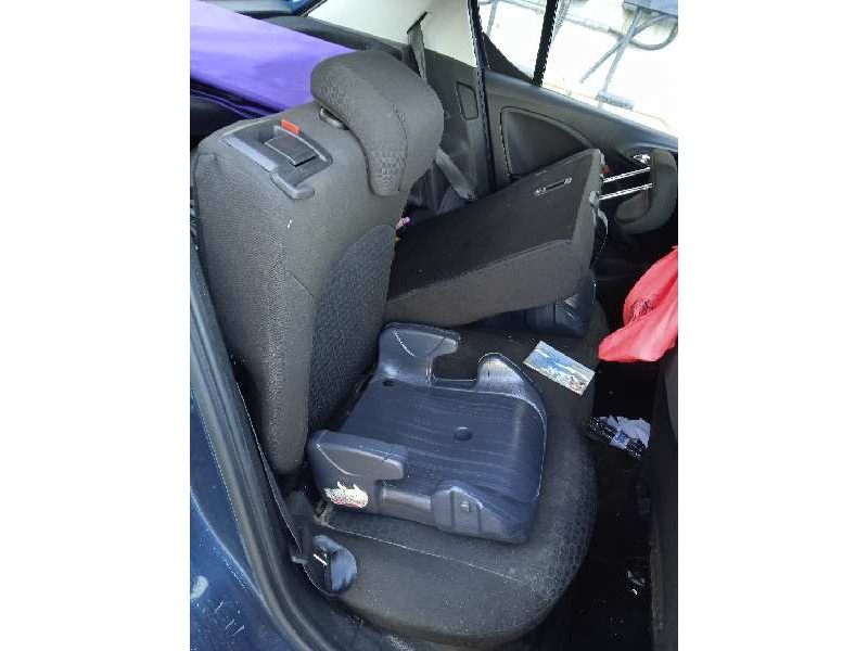 opel corsa e del año 2015