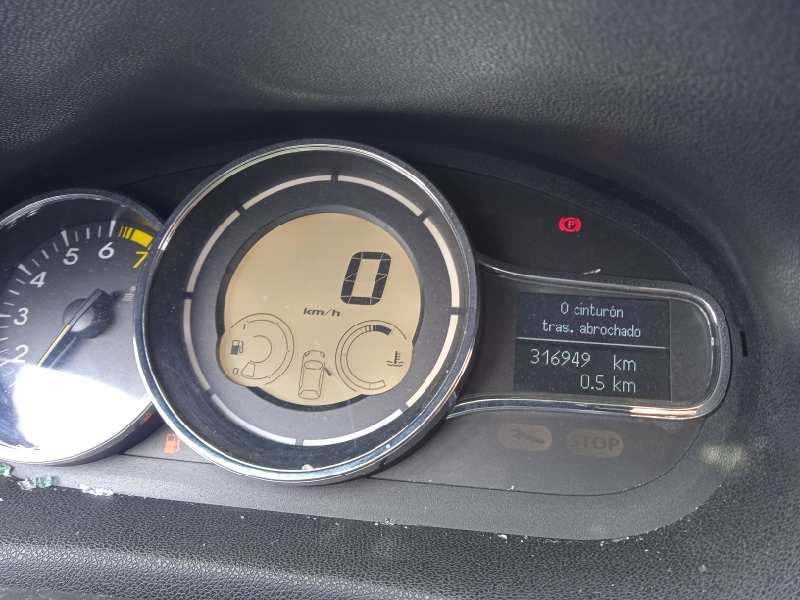 renault megane iii berlina 5 p del año 2012