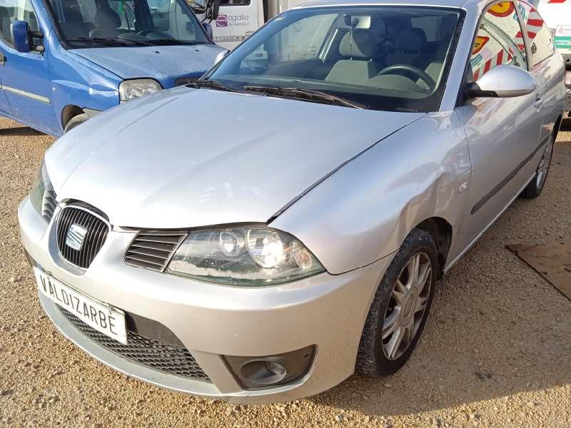 seat ibiza (6l1) del año 2004