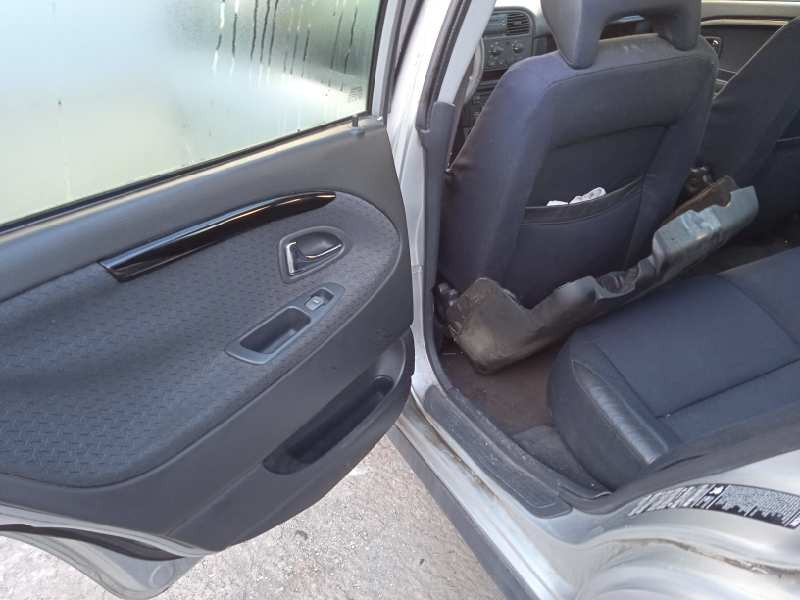 volvo s40 berlina del año 2001